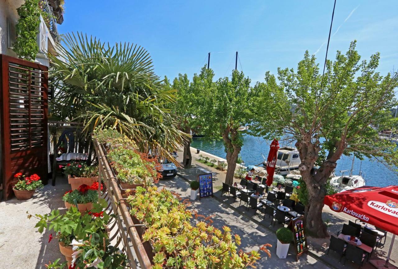 סקארדין Wine Garden Rooms מראה חיצוני תמונה